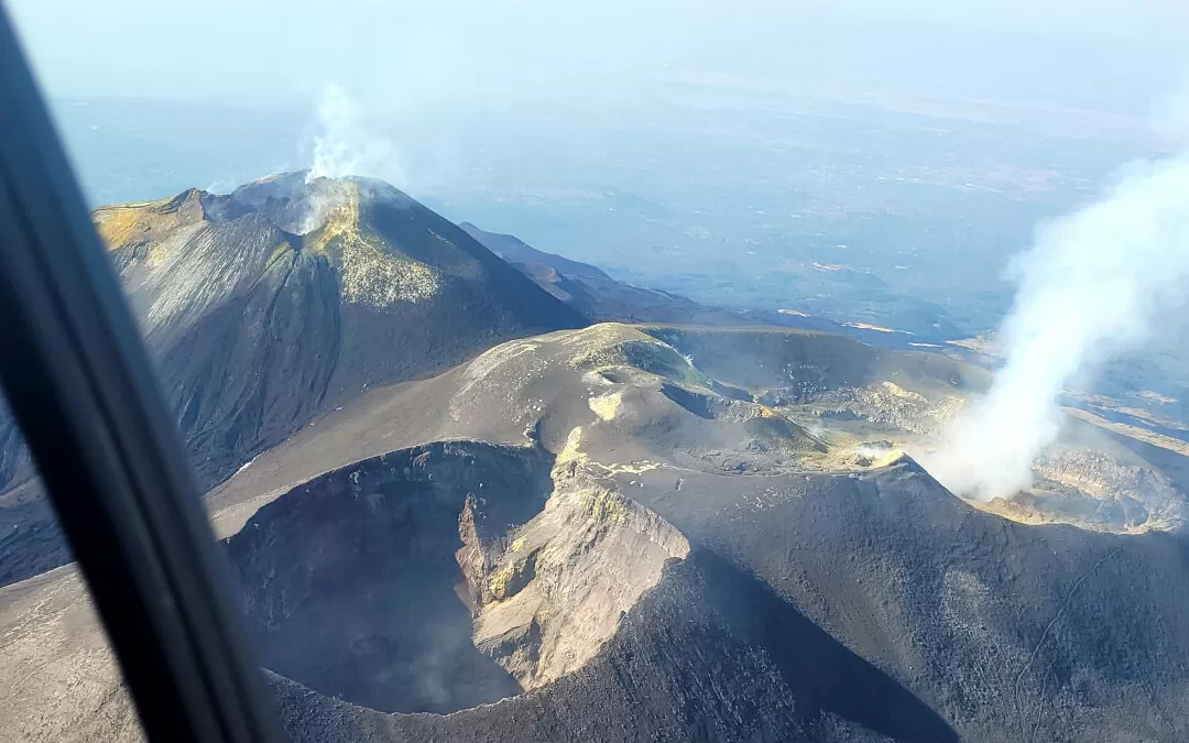 Helikoptervlucht over de Etna