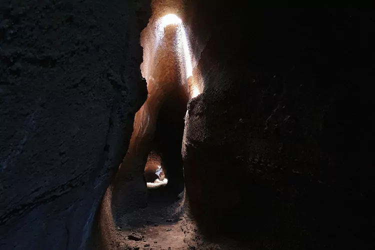 We hike to the Valle del Bove and visit one of the most beautiful caves on Mount Etna.
